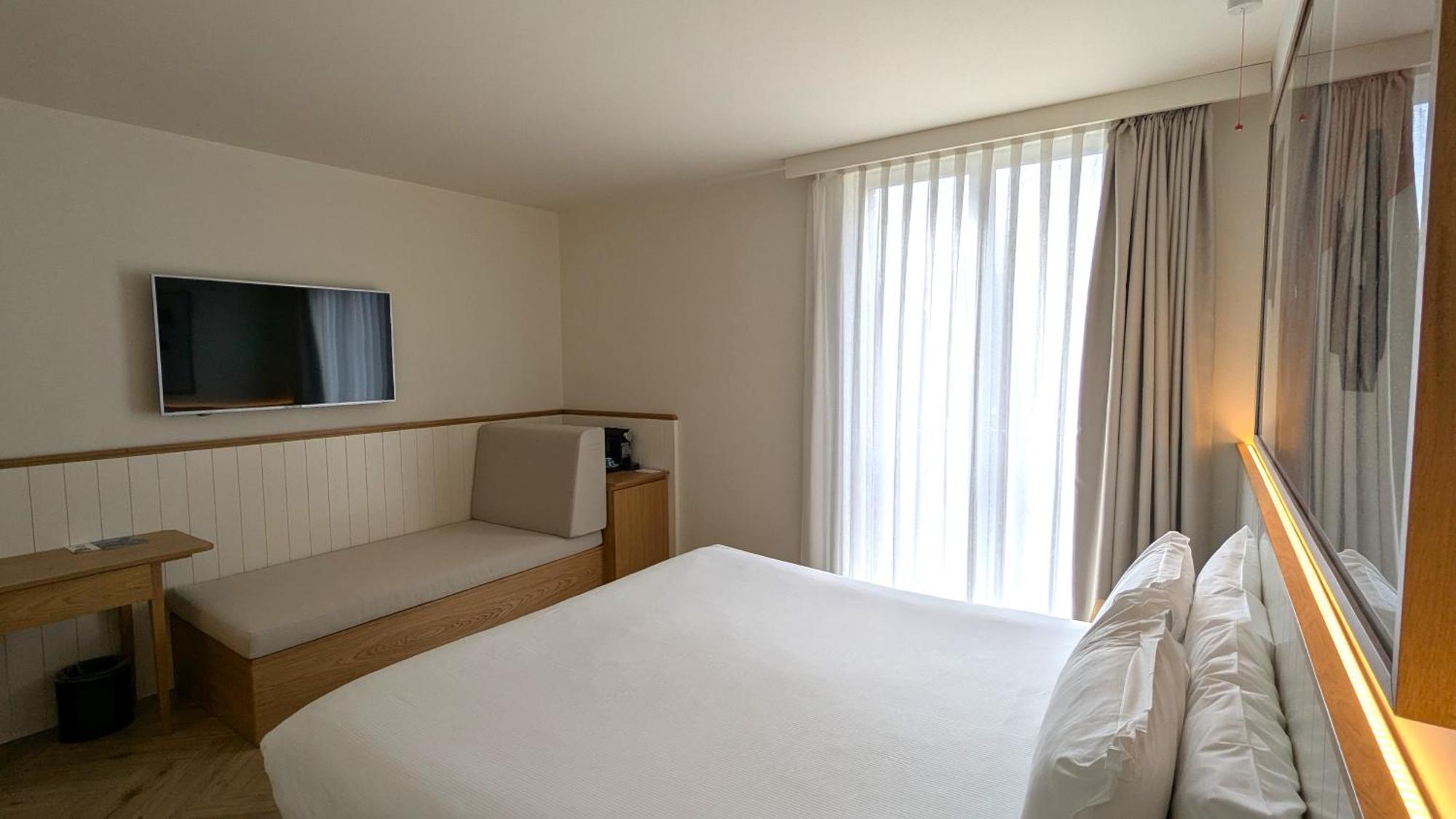H10 London Waterloo Hotel Bagian luar foto