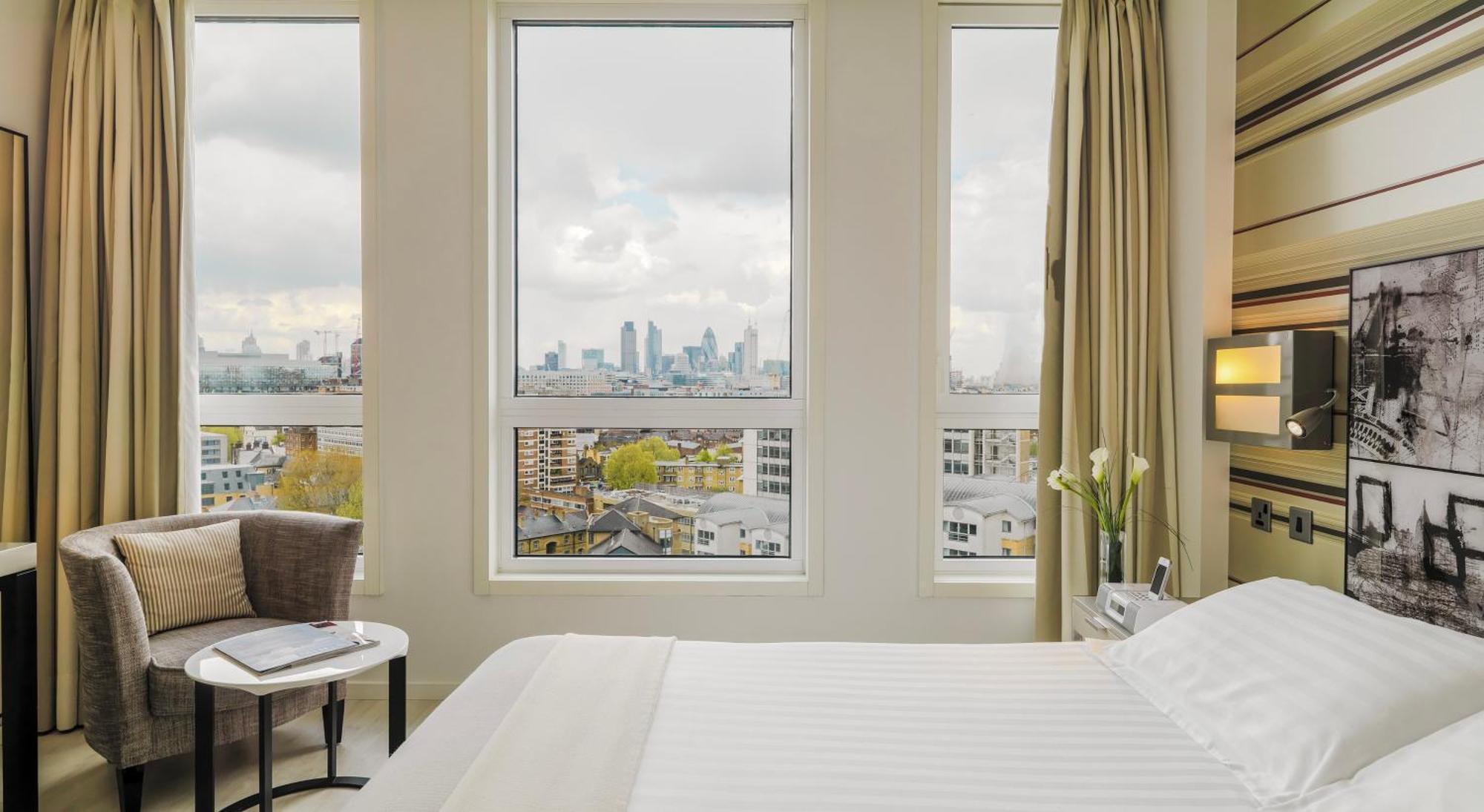 H10 London Waterloo Hotel Bagian luar foto